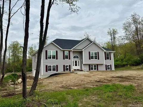 Exterior - 25 Fraleigh Ln, Red Hook, NY 12571 photo 4 of 6