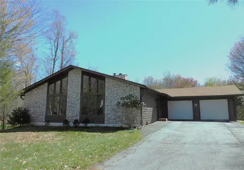 48 Mahogany Ln, Liberty, NY 12754
