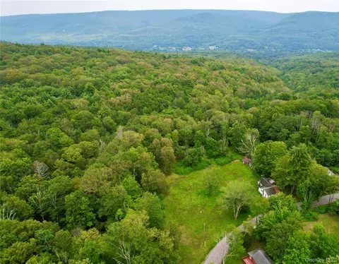 595-599 Oak Ridge Rd, Wawarsing, NY 12428