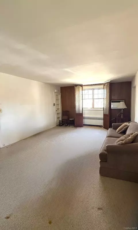 25216 63 Ave #4-1340, Little Neck, NY 11362