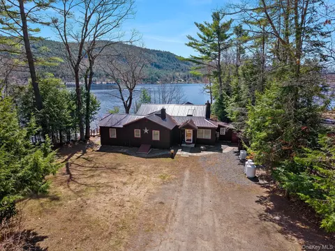 866 N Shore Rd, Hadley, NY 12835