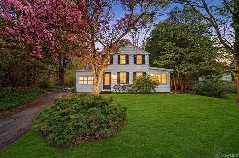 62 Cleveland Dr, Cortlandt, NY 10520