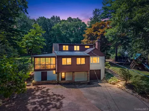 10 Farview Ter, Ramapo, NY 10901