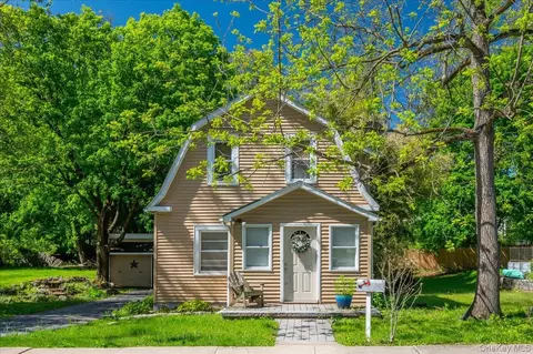 169 Dupont Ave, Newburgh, NY 12550