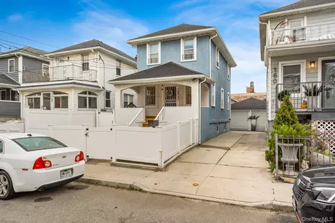 162 Beach 27th St, Far Rockaway, NY 11691
