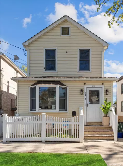 3184 Baisley Ave, New York, NY 10465