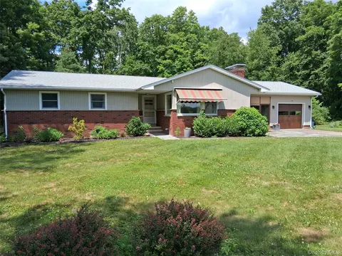 60 Stissing Ave, Pine Plains, NY 12567