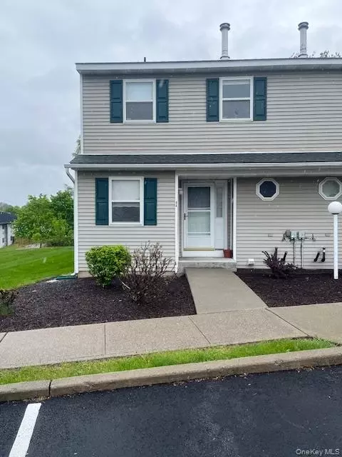 99 Boniface Dr #8A, Crawford, NY 12566