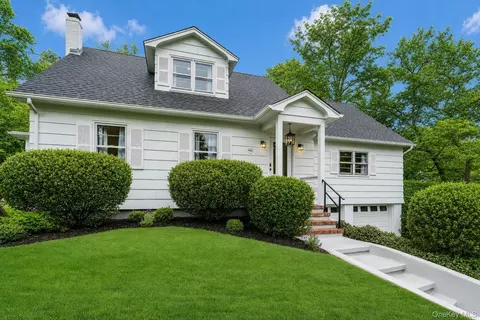 440 Cases Ln, Cutchogue, NY 11935