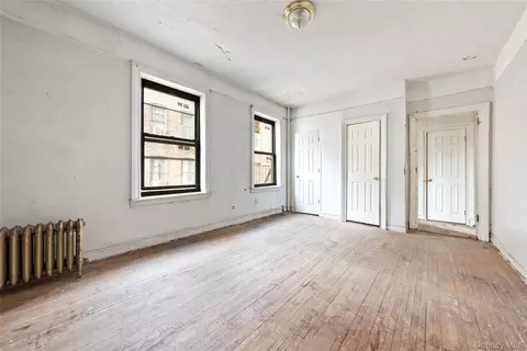 1715 Nelson Ave #4B, New York, NY 10453