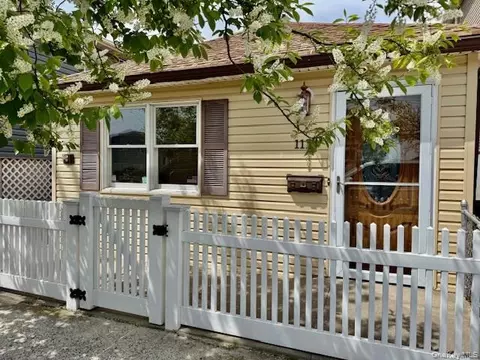 1111 Cross Bay Blvd, Far Rockaway, NY 11693
