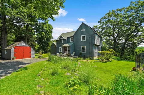 Exterior - 39 Forest Ave, Greenburgh, NY 10706 photo 4 of 17