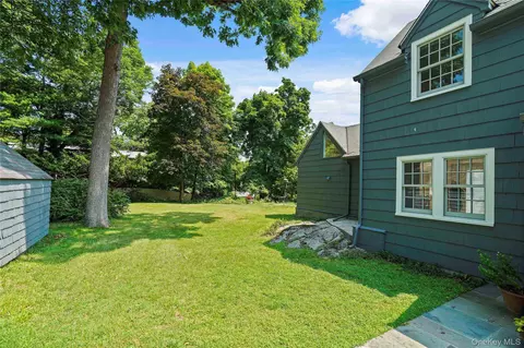 Exterior - 39 Forest Ave, Greenburgh, NY 10706 photo 12 of 17