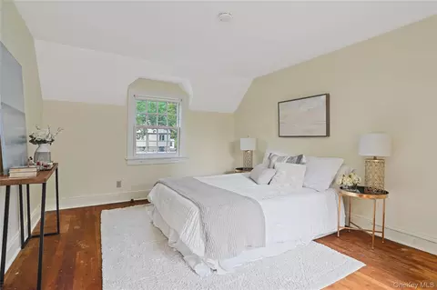 Bedroom - 39 Forest Ave, Greenburgh, NY 10706 photo 1 of 4