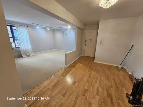 6384 Saunders St #3A, New York, NY 11374