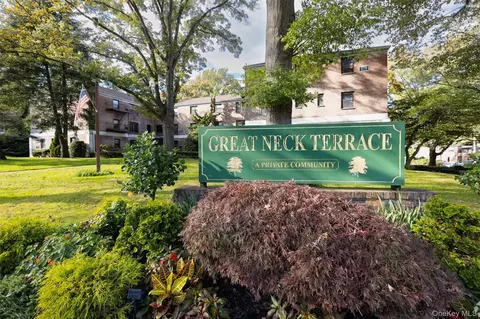 10 Terrace Cir #3B, North Hempstead, NY 11021