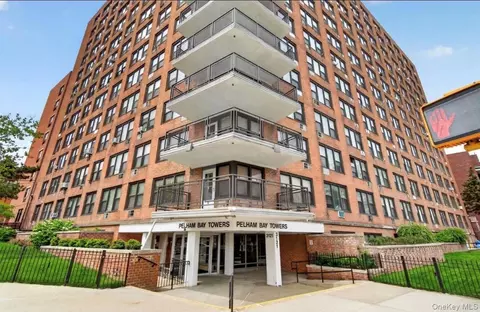 3121 Middletown Rd #8A, New York, NY 10461