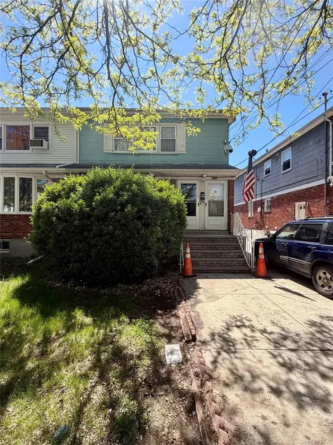 13010 97th Ave, South Richmond Hill, NY 11419