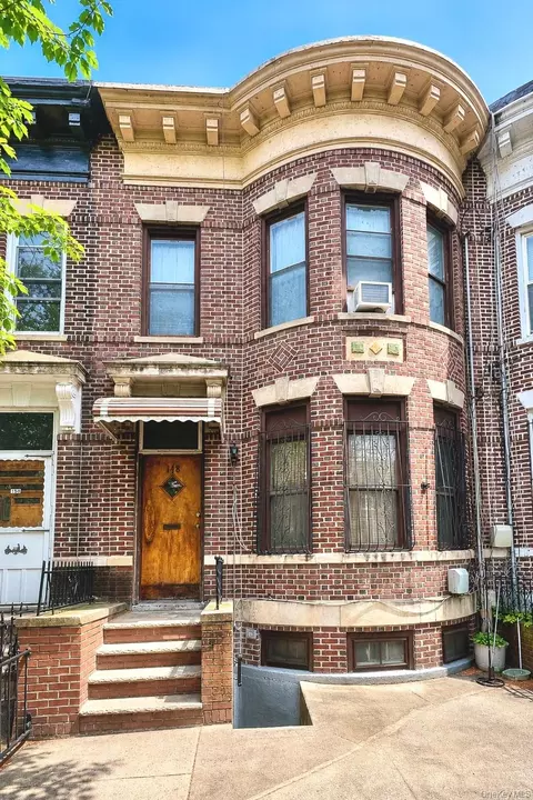 148 E 32nd St, Brooklyn, NY 11226
