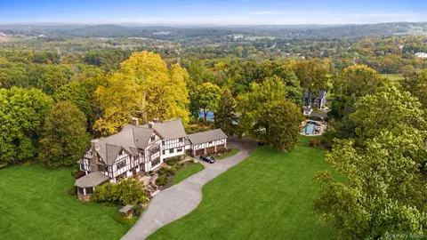 157 Arcadia Rd, Goshen, NY 10924