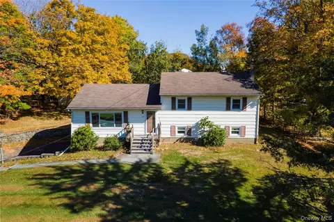 172 Ridge Rd, Highland Mills, NY 10930