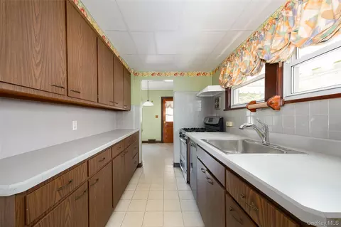 Kitchen - 6 Irving Ave, Poughkeepsie, NY 12601 photo 1 of 1