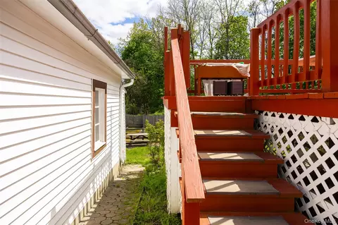 Exterior - 6 Irving Ave, Poughkeepsie, NY 12601 photo 7 of 7