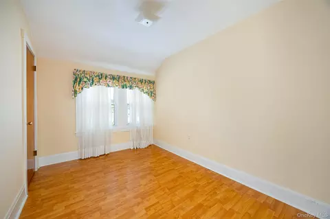 Bedroom - 6 Irving Ave, Poughkeepsie, NY 12601 photo 1 of 5
