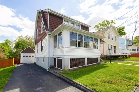 6 Irving Ave, Poughkeepsie, NY 12601
