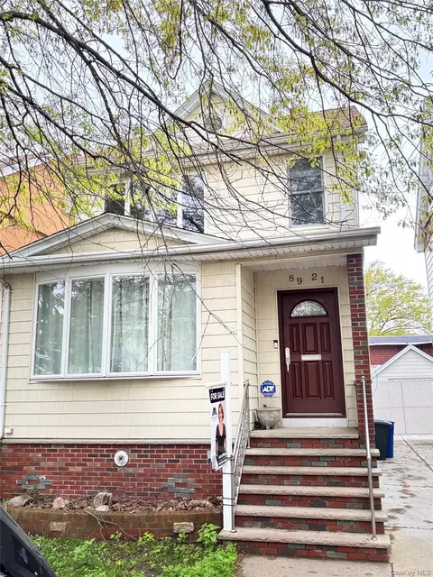 8921 Aubrey Ave, New York, NY 11385