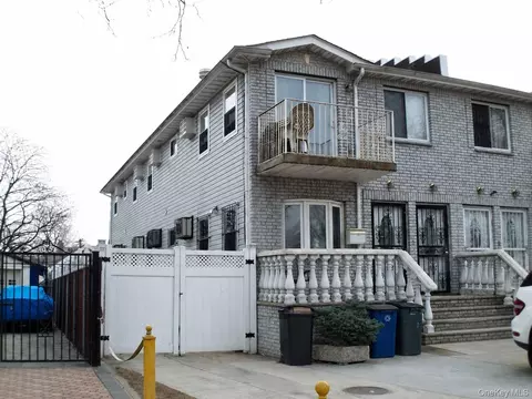 12823 Van Wyck Expy, South Ozone Park, NY 11436