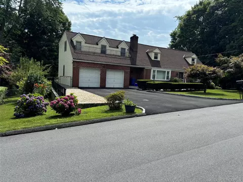 145 Arthur Ave, Mount Pleasant, NY 10594