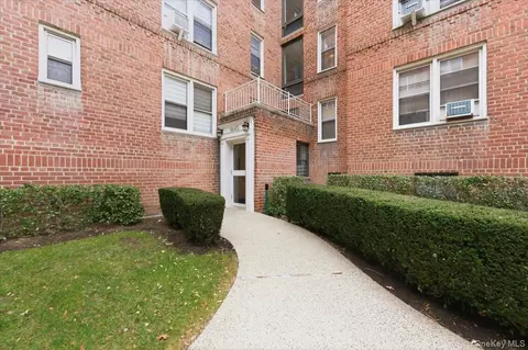 5645 Netherland Ave #2F, New York, NY 10471