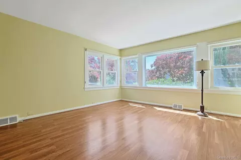 Living - 130 Madison Ave, Mount Pleasant, NY 10595 photo 2 of 4