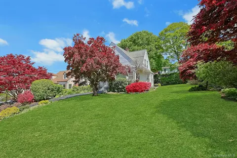 Exterior - 130 Madison Ave, Mount Pleasant, NY 10595 photo 3 of 7
