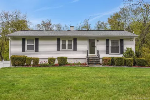 3296 Stony St, Yorktown, NY 10547