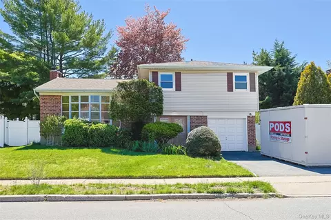 29 Edna Dr, Syosset, NY 11791