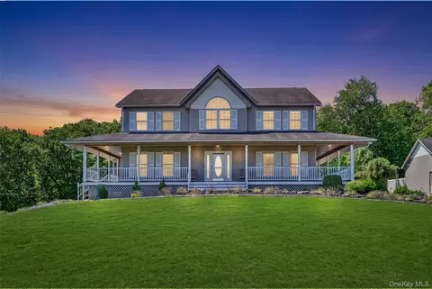 954 Ridgebury Rd, Wawayanda, NY 10958
