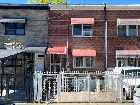 1308 E 223rd St, New York, NY 10466