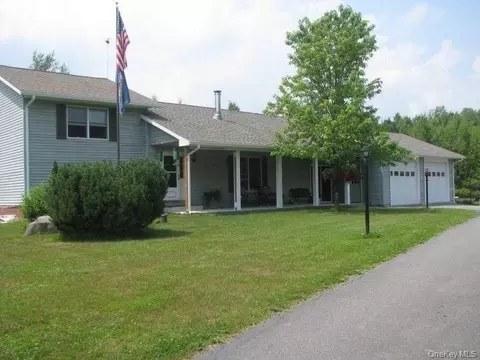 69 Crabby Rd, Loch Sheldrake, NY 12759