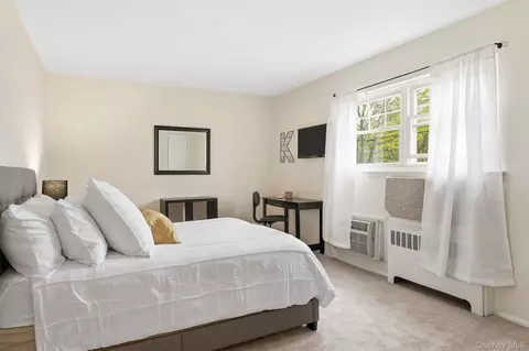 Bedroom - 1879 Crompond Rd #C10, Peekskill, NY 10566 photo 2 of 3
