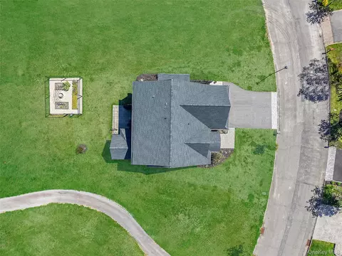 View/Area - 52 Tyler Dr, Riverhead, NY 11901 photo 6 of 6