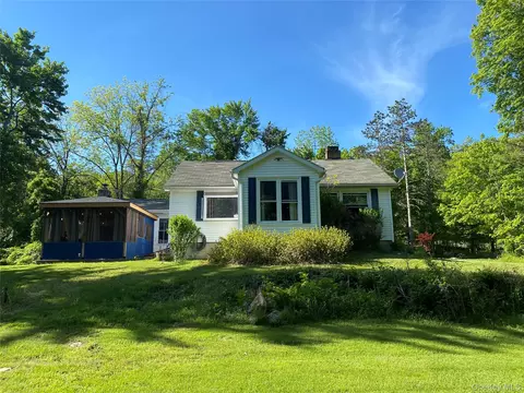 894 Upper Mountain Rd, Shawangunk, NY 12566