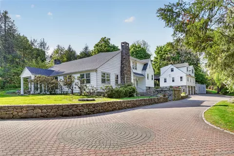 6 Raven Way, Mount Pleasant, NY 10570
