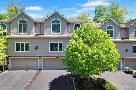 69 Leif Blvd, Clarkstown, NY 10920