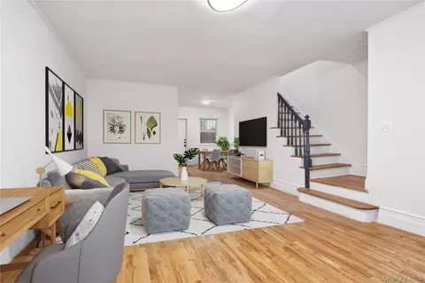 946 Gerard Ave, New York, NY 10452