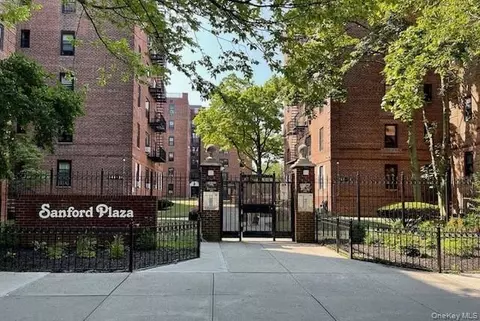 144-58 Sanford Ave #47, New York, NY 11355