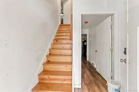 Entry Way - 931 Diven St, Peekskill, NY 10566 photo 3 of 3