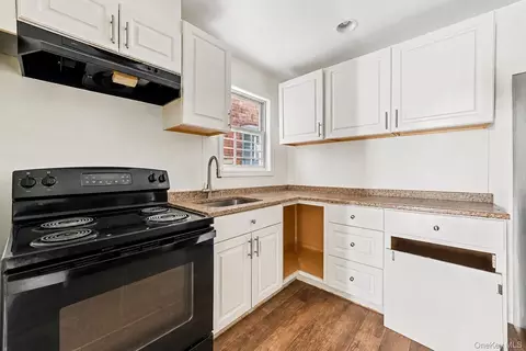 Kitchen - 931 Diven St, Peekskill, NY 10566 photo 1 of 1