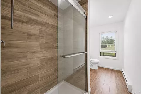 Bath - 931 Diven St, Peekskill, NY 10566 photo 2 of 2